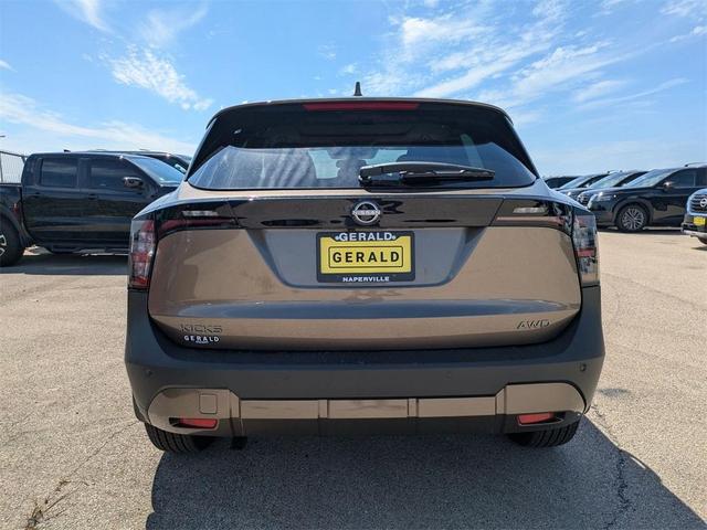 Photo of 2025 Canyon Bronze M Nissan Kicks