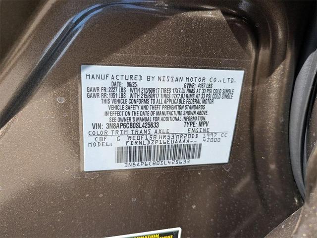 Photo of 2025 Canyon Bronze M Nissan Kicks