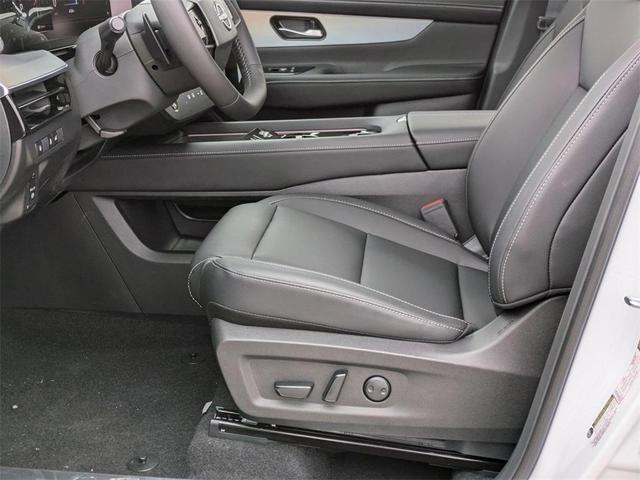 Photo of 2025 Everest White P Nissan Murano