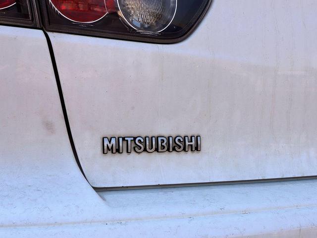 Photo of 2015 Wicked White Metallic Mitsubishi Lancer