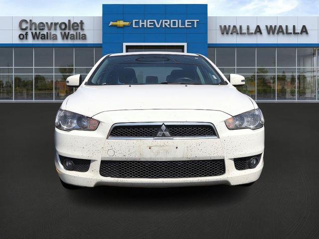 Photo of 2015 Wicked White Metallic Mitsubishi Lancer