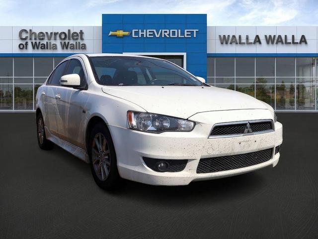 Photo of 2015 Wicked White Metallic Mitsubishi Lancer