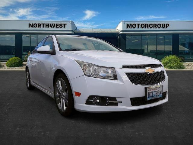 Photo of 2013 Summit White Chevrolet Cruze