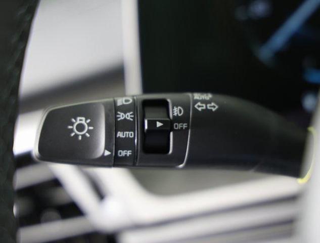 Photo of 2025 Ebony Black Kia Telluride