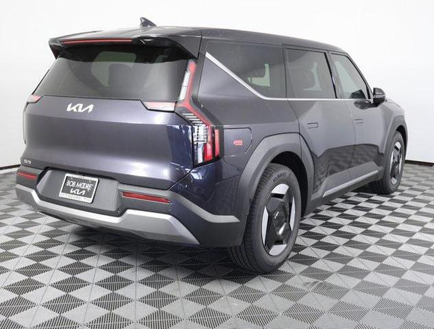 Photo of 2026 Panthera Metal Kia EV9