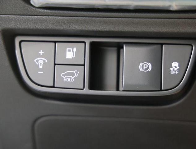 Photo of 2025 Glacier White Pearl Kia EV6
