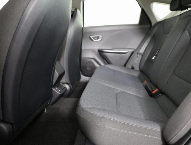 Photo of 2025 Snow White Pearl Kia K4