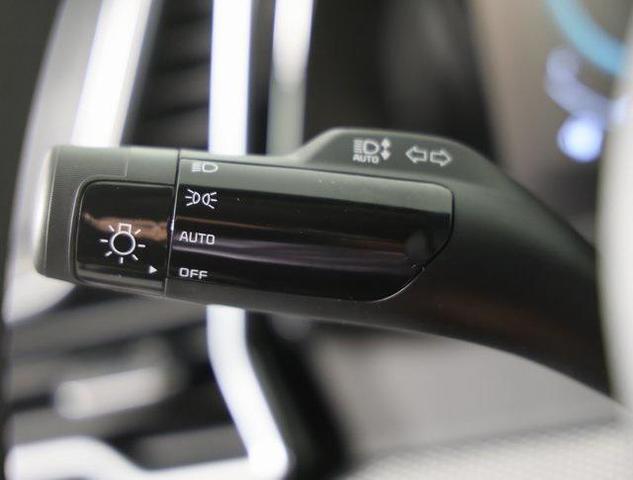 Photo of 2025 Steel Gray Kia Sportage Hybrid