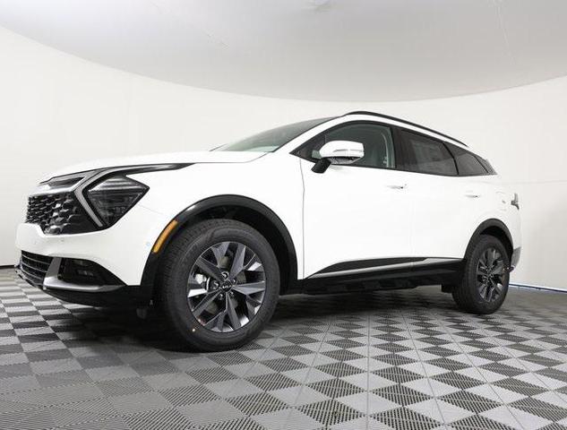 Photo of 2025 Snow White Pearl Kia Sportage Hybrid