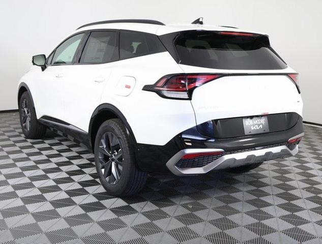 Photo of 2025 Snow White Pearl Kia Sportage Hybrid