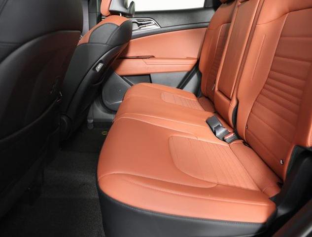 Photo of 2025 Fusion Black Kia Sportage Hybrid