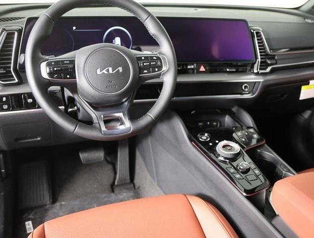 Photo of 2025 Fusion Black Kia Sportage Hybrid