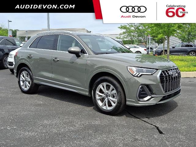 Photo of 2024 Chronos Gray Metallic Audi Q3