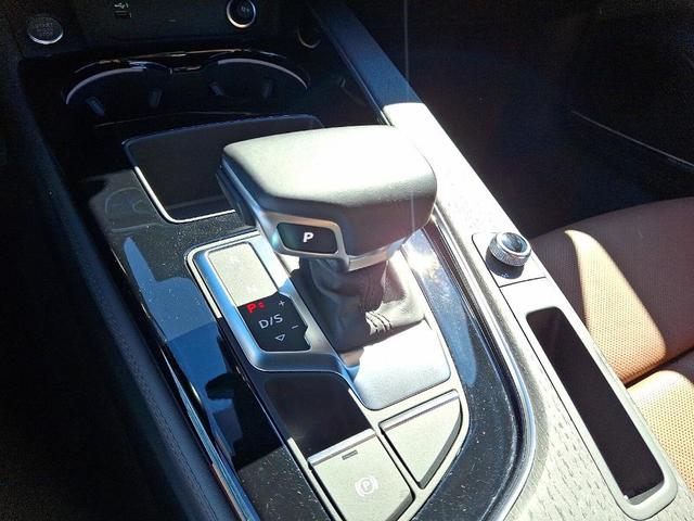 Photo of 2025 Daytona Gray Pearl Effect Audi A5 Sportback