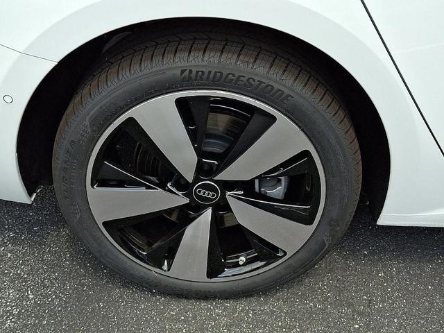 Photo of 2025 Arkona White Audi A5