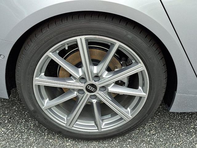 Photo of 2025 Florett Silver Metallic Audi A6