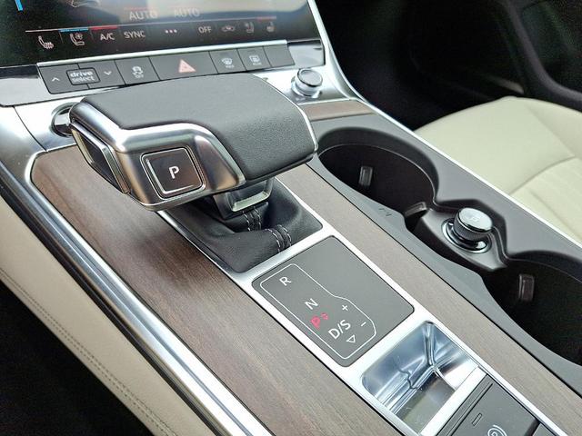 Photo of 2025 Florett Silver Metallic Audi A6