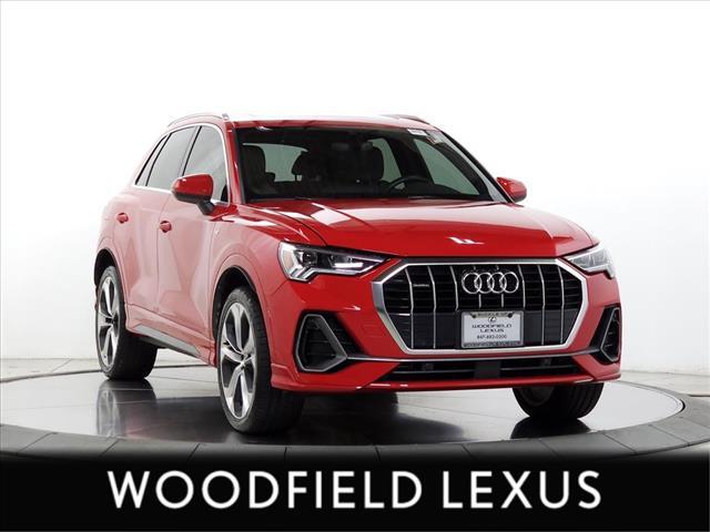Photo of 2020 Tango Red Metallic Audi Q3
