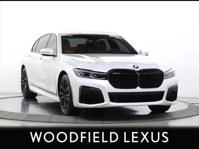 2022 BMW 750