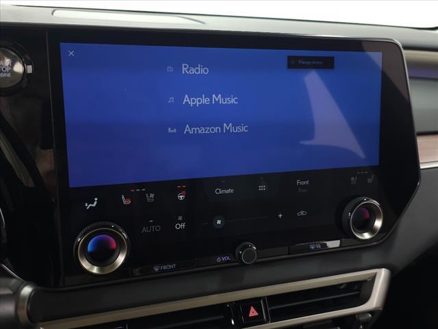 Photo of 2023 White Lexus RX 350