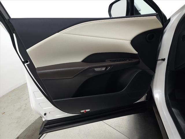 Photo of 2023 White Lexus RX 350