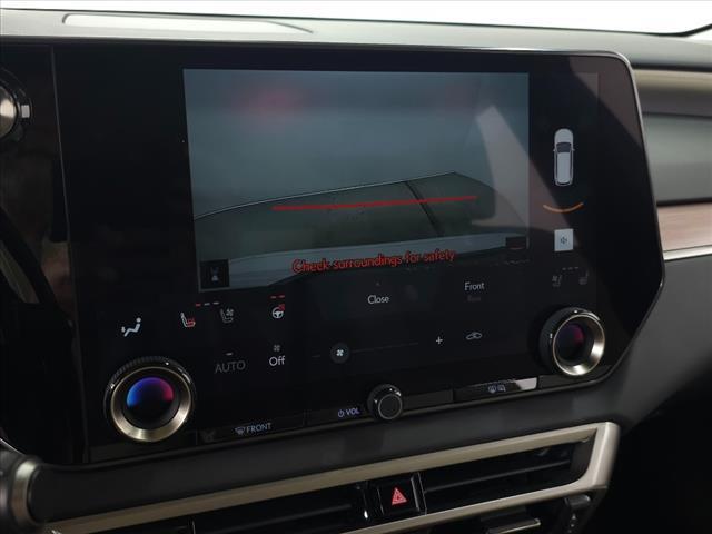 Photo of 2023 White Lexus RX 350