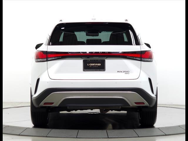 Photo of 2023 White Lexus RX 350