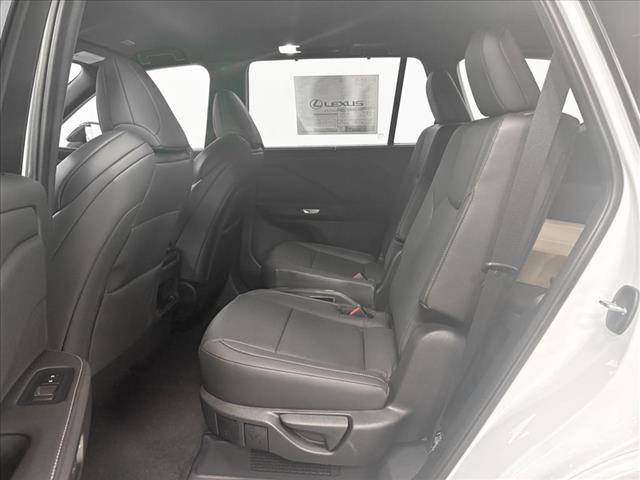 Photo of 2025 Wind Chill Pearl Lexus TX 500h
