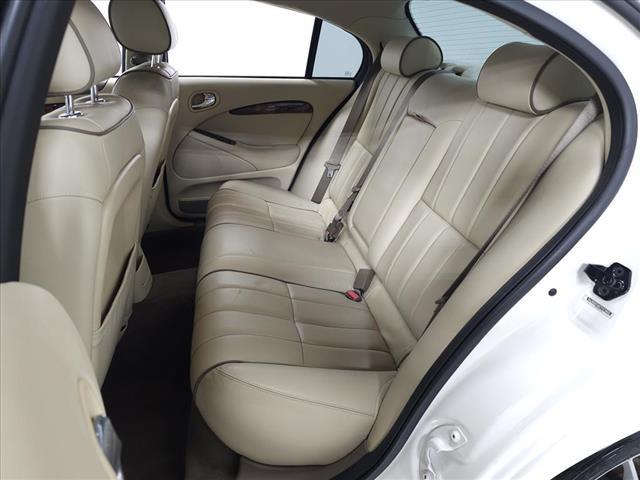 Photo of 2007 Porcelain Jaguar S-Type