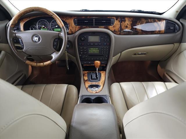 Photo of 2007 Porcelain Jaguar S-Type