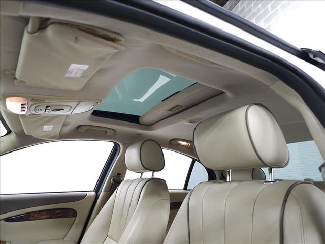 Photo of 2007 Porcelain Jaguar S-Type