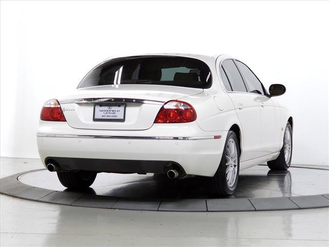 Photo of 2007 Porcelain Jaguar S-Type