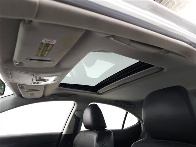 Photo of 2006 Silver Lexus IS 250