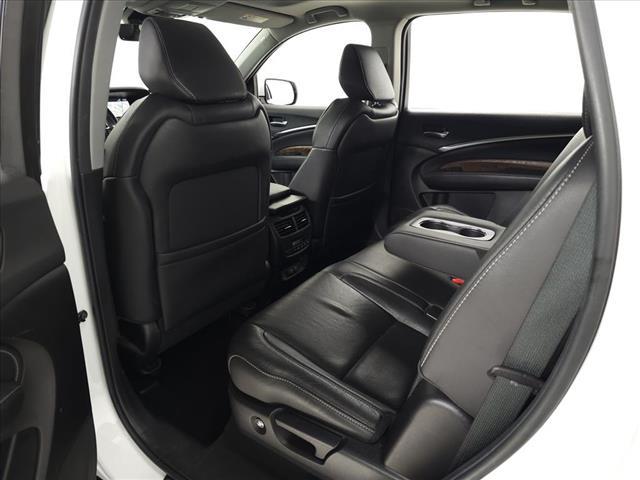 Photo of 2020 Platinum White Pearl Acura MDX