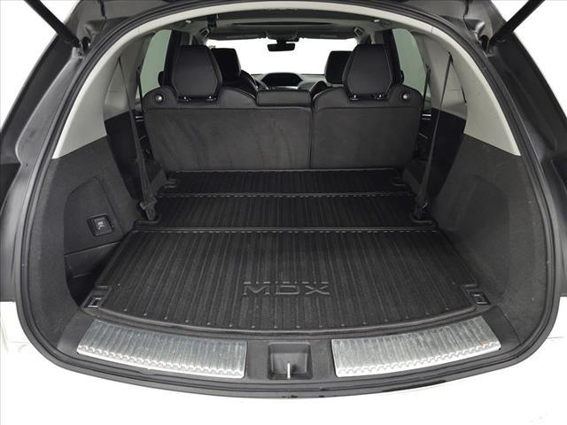 Photo of 2020 Platinum White Pearl Acura MDX