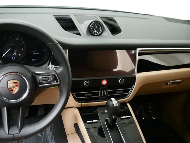 Photo of 2025 White Porsche Macan