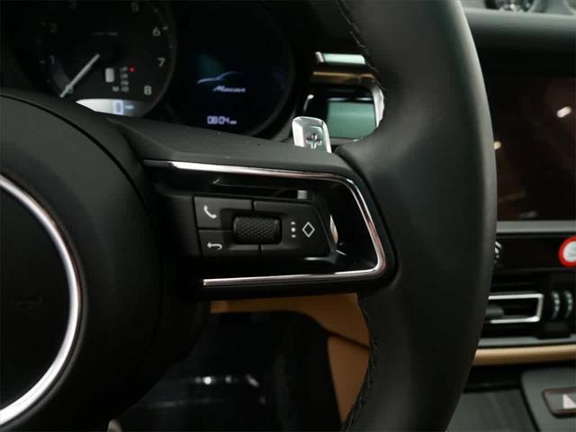 Photo of 2025 White Porsche Macan