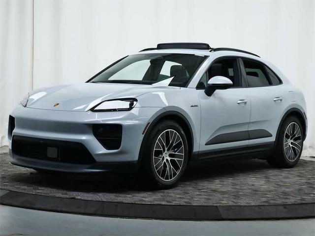 Photo of 2025 Ice Grey Metallic Porsche Macan