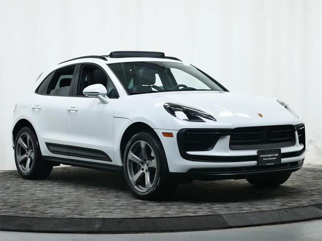 Photo of 2024 White Porsche Macan