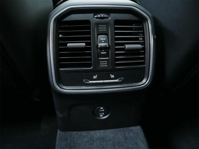 Photo of 2024 White Porsche Macan