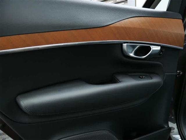 Photo of 2024 Gray Volvo XC90