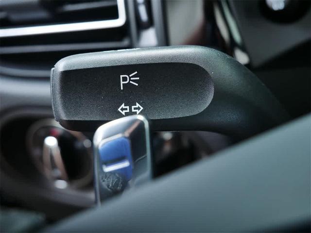 Photo of 2024 Black Porsche Macan