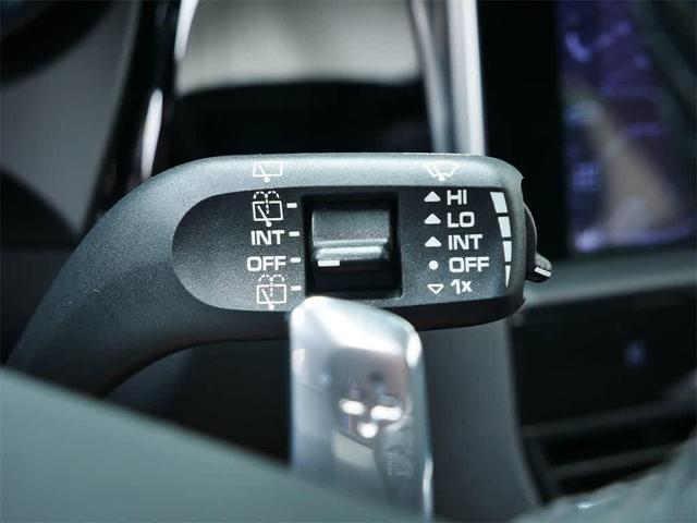 Photo of 2024 Black Porsche Macan