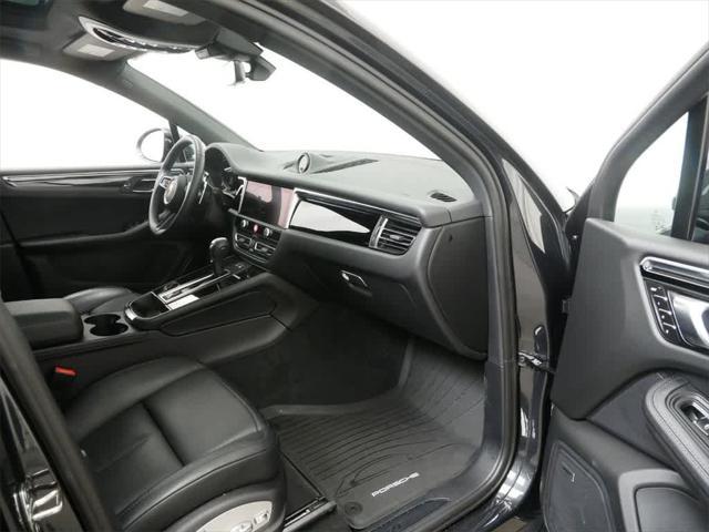 Photo of 2024 Grey Porsche Macan