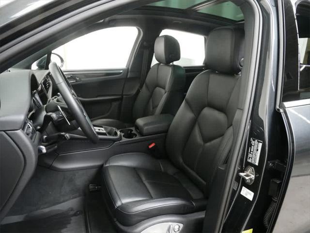 Photo of 2024 Grey Porsche Macan