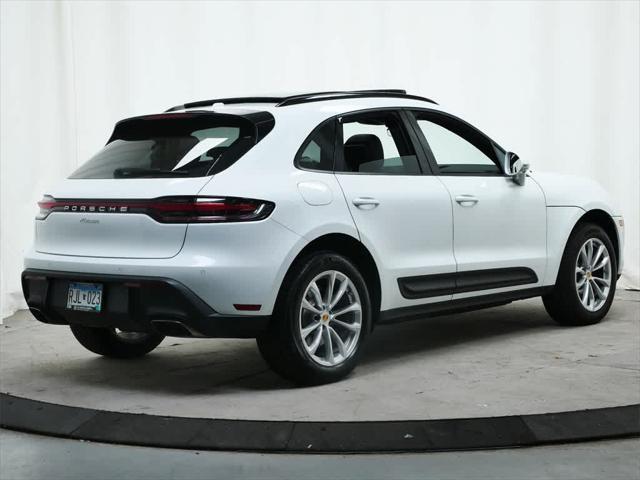 Photo of 2024 White Porsche Macan