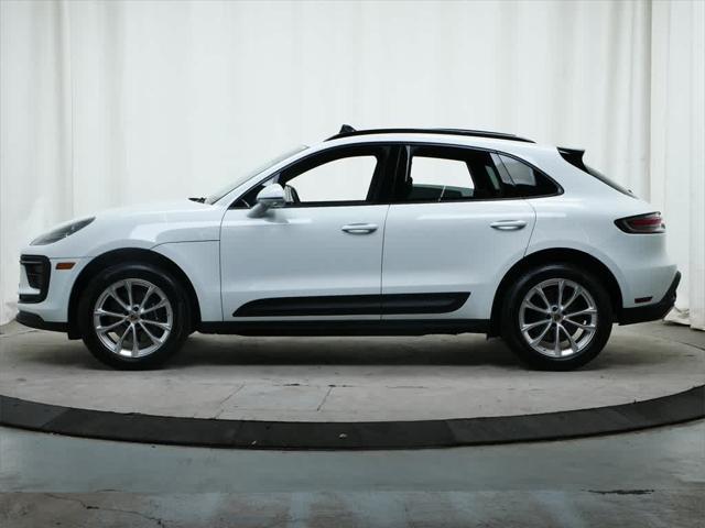 Photo of 2024 White Porsche Macan