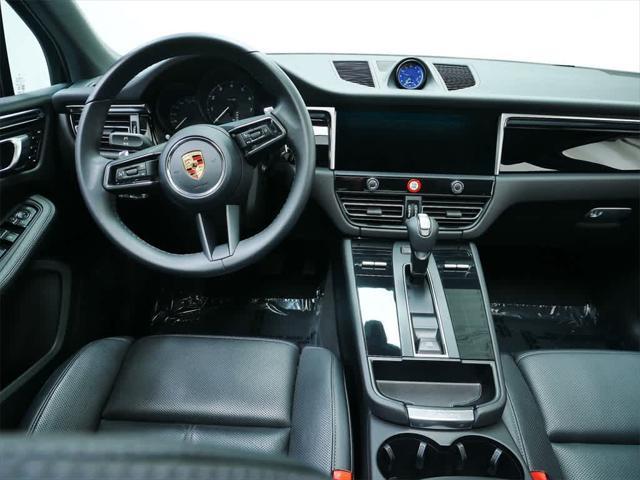 Photo of 2024 White Porsche Macan