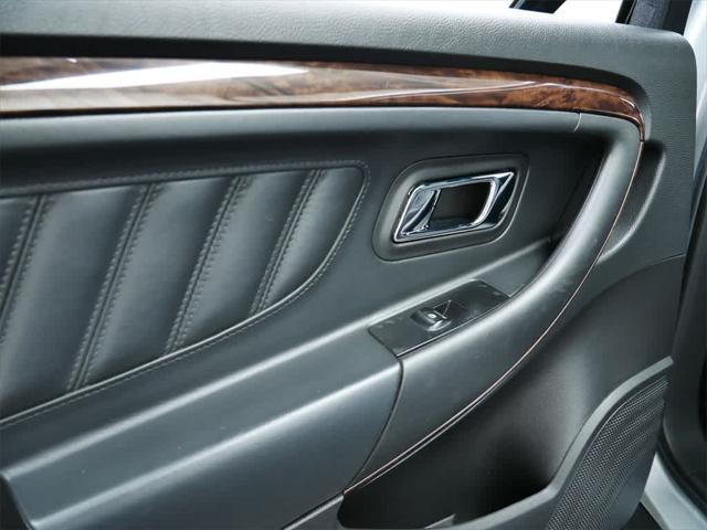 Photo of 2013 Ingot Silver Metallic Ford Taurus