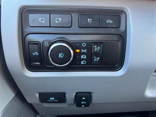 Photo of 2024 Star White Metallic Tri-Coat Ford F-450